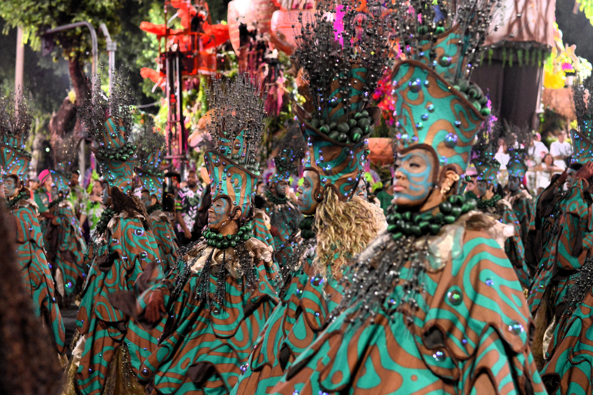 Estação Primeira de Mangueira desfila na Sapucaí - Foto: Luiza Monteiro / Riotur