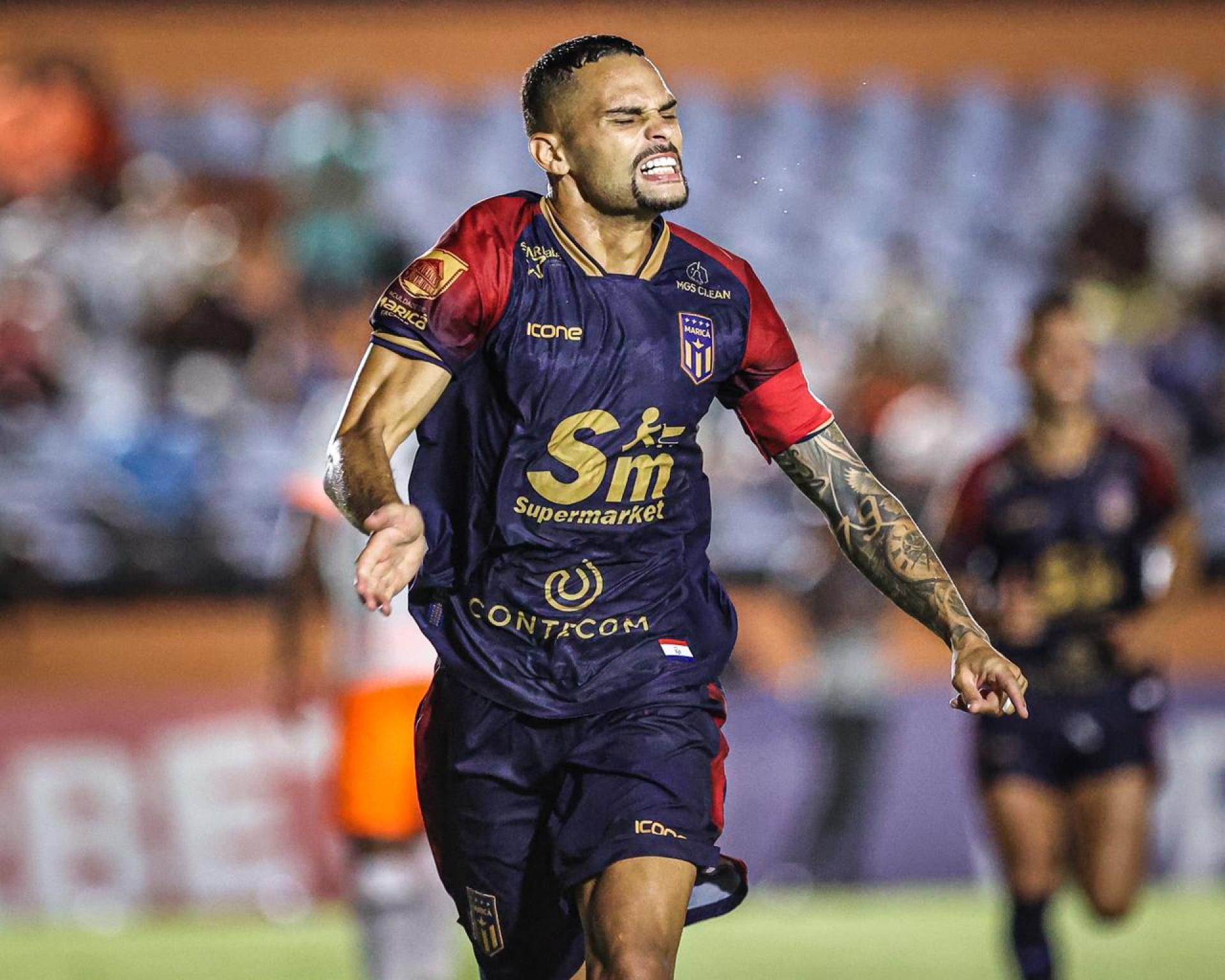 Maricá marca nos acréscimos e vence Nova Iguaçu no quadrangular do Carioca