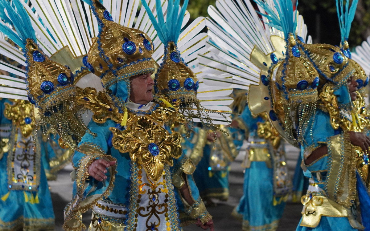 Beija-Flor fez desfile arrasador na Sapucaí