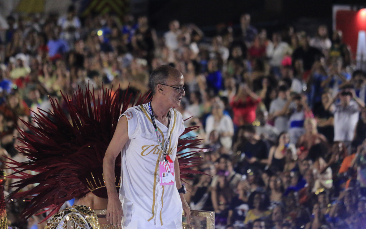 Desfile do Grupo Especial Carnaval 2026 - Desfile da G.R.E.S Unidos do Viradouro, na Avenida Marquês de Sapucaí, no Centro do Rio de Janeiro, nesta segunda-feira (16).