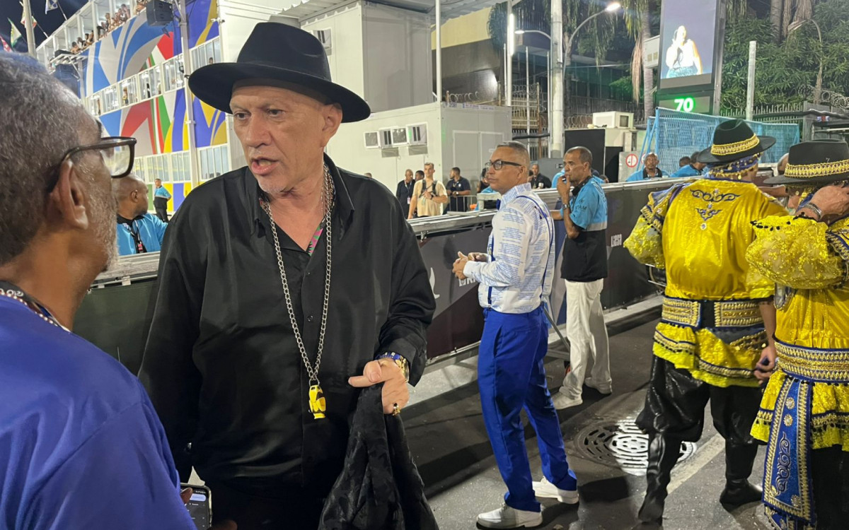 Casagrande, mestre de bateria da Unidos da Tijuca, promete um grande desfile