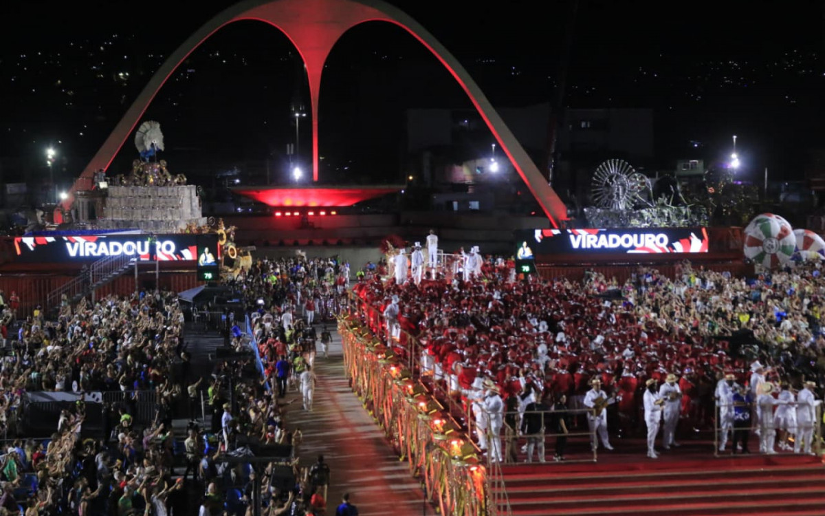 Viradouro fez apresentação praticamente perfeita
