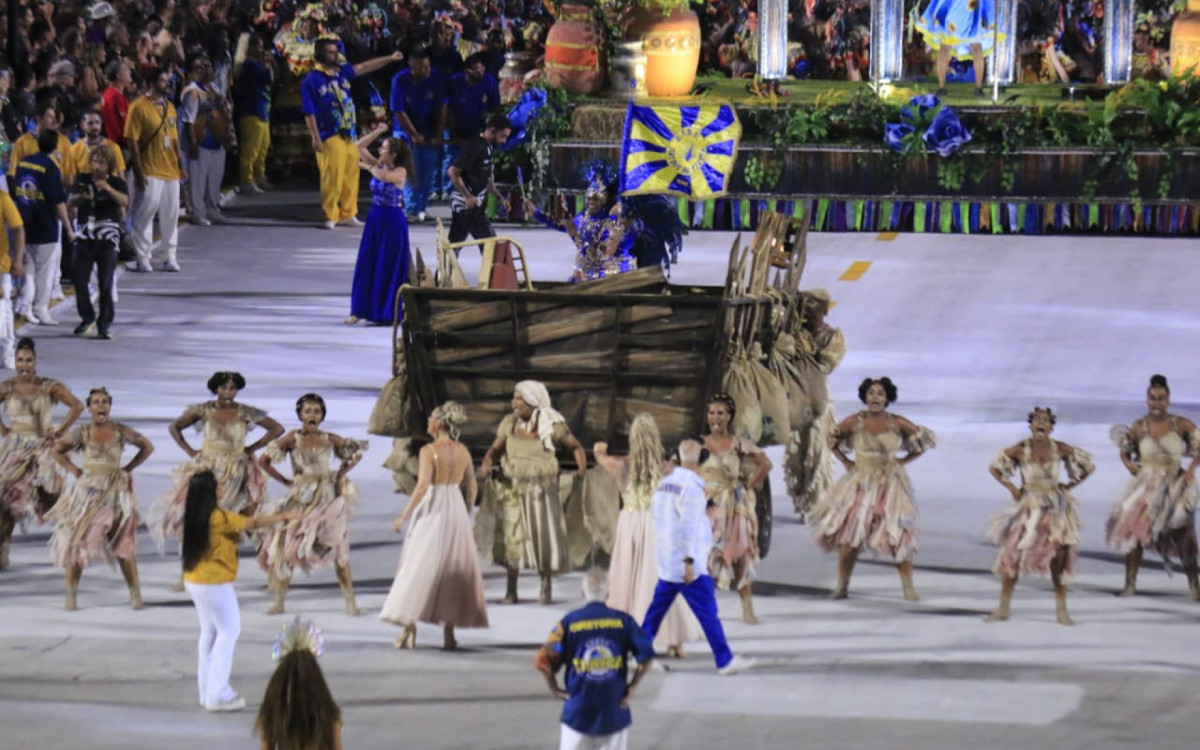 Tijuca encerrou o segundo dia de desfiles do Grupo Especial