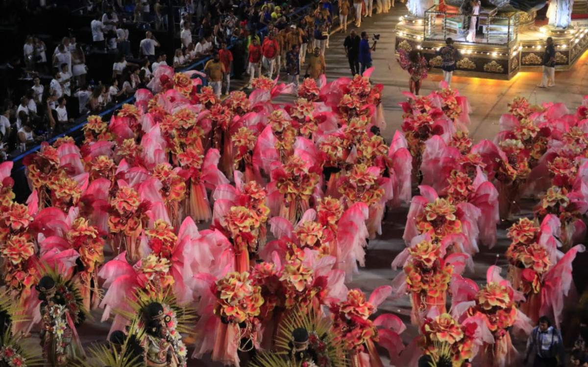 Tijuca trouxe samba-enredo emocionante para Sapucaí