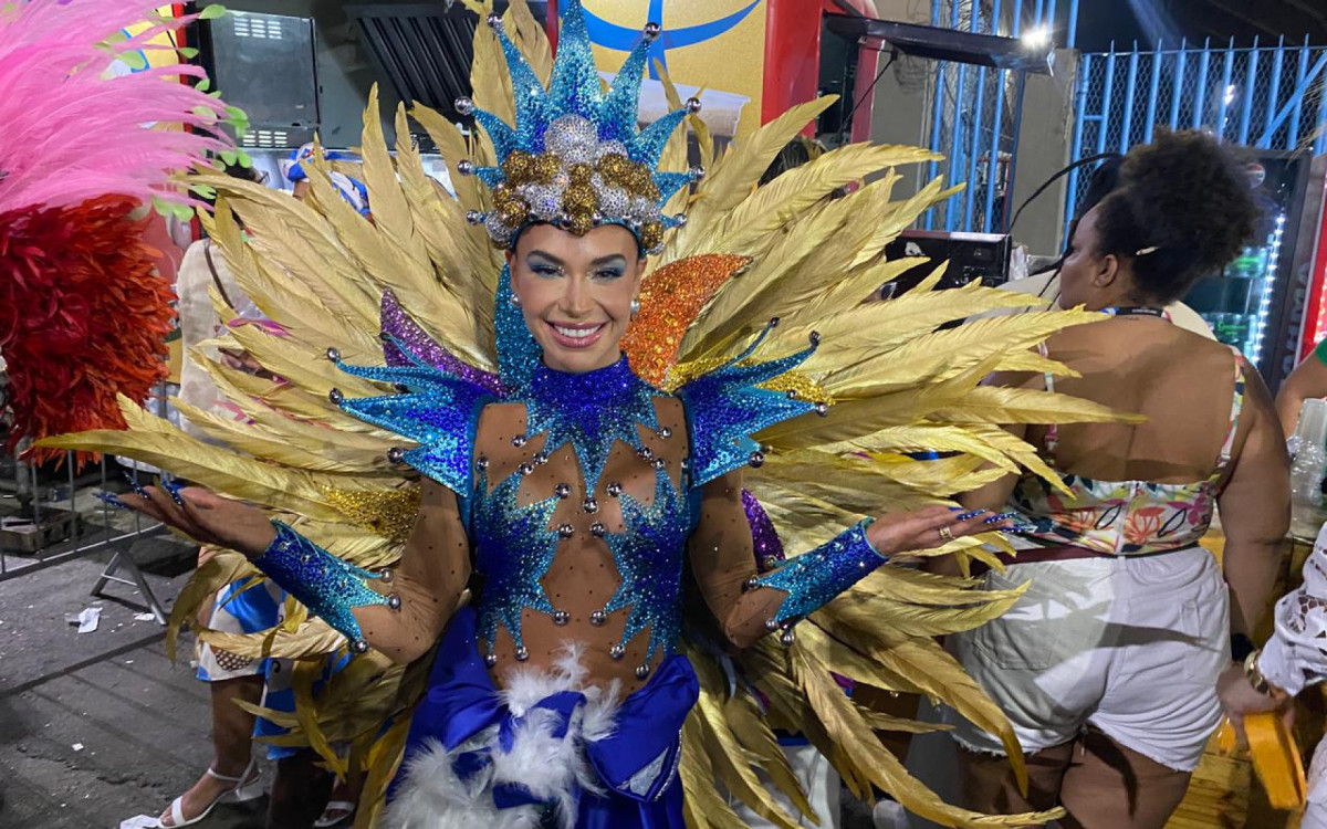 Musa estreante da Vila Isabel, Ainê Coutinho realiza sonho na Sapucaí - Foto: Thalita Queiroz / Agência O Dia