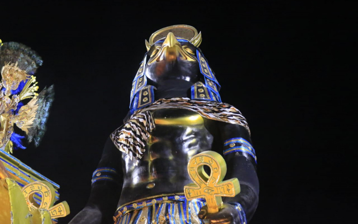 Tuiuti teve destaque no samba-enredo e na bateria