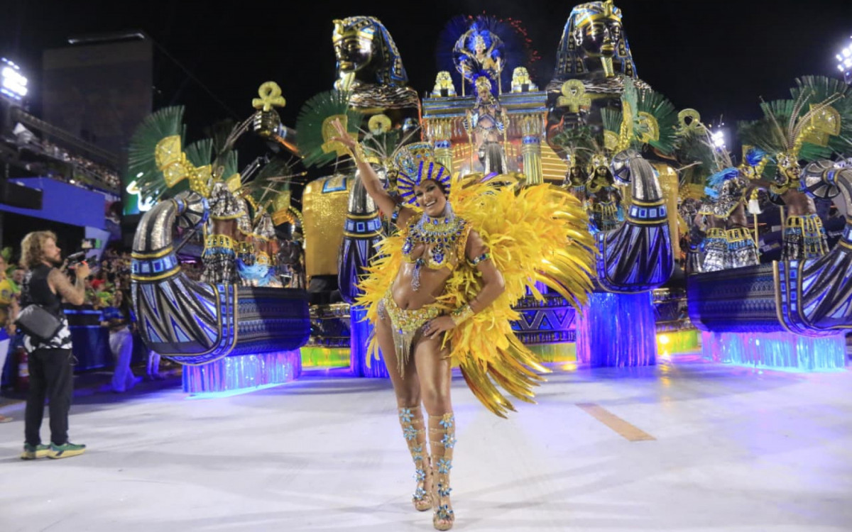 Tuiuti teve problemas no acabamento de algumas alegorias e também na evolução