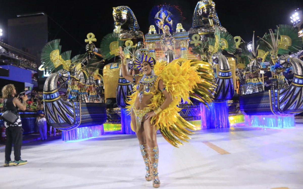 Tuiuti trouxe enredo sobre vertente religiosa afro-cubana ligada ao orixá Orunmilá