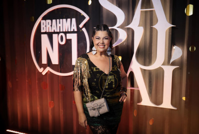 Fabiana Karla exalta a representatividade e movimenta a Sapucaí