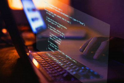 Banco oferece 36 mil bolsas para formação gratuita em tecnologia