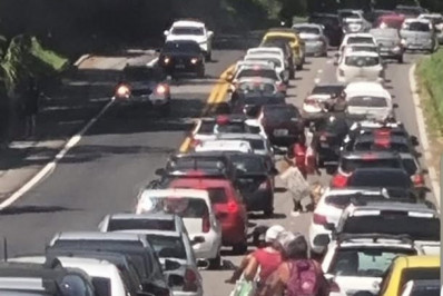 Rio-Santos fluxo intenso sentido Rio de Janeiro