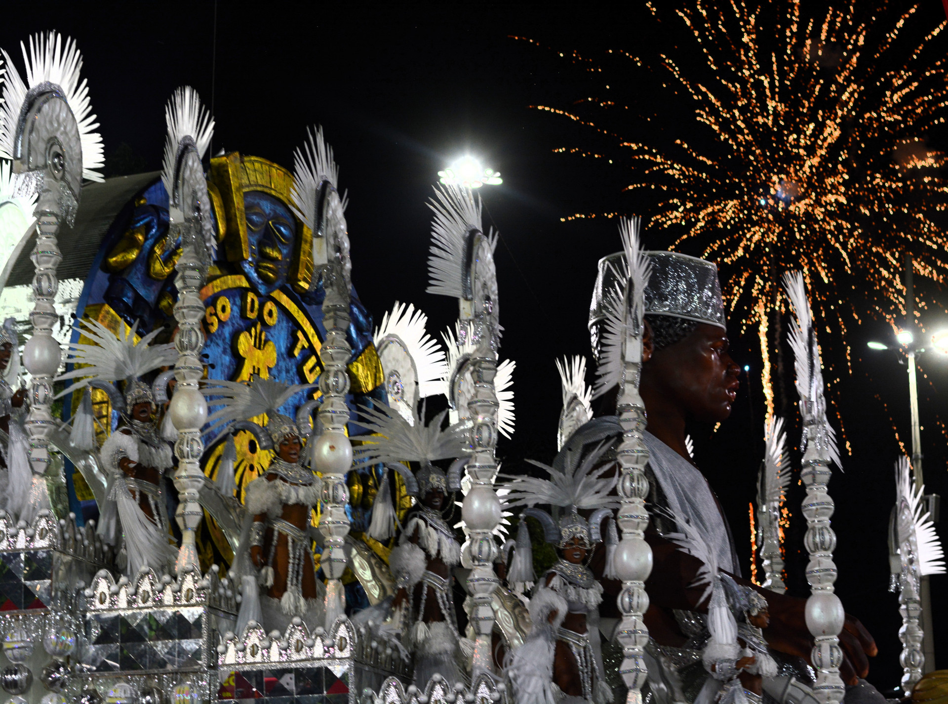 Tuiuti teve destaque no samba-enredo e na bateria - Luiza Monteiro | Riotur