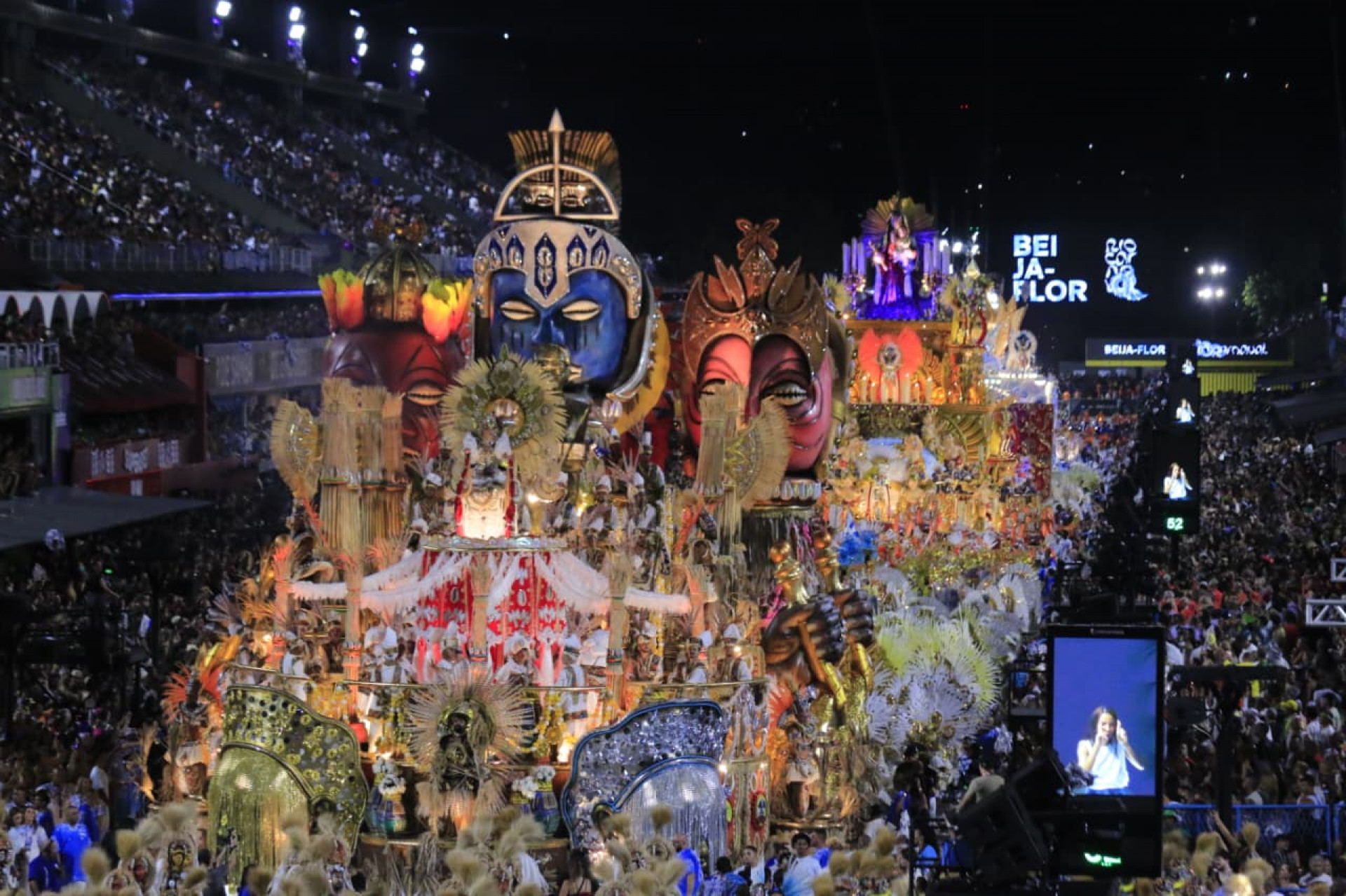 Assinado pelo carnavalesco João Vitor Araújo, o enredo da Deusa da Passarela foi sobre o 