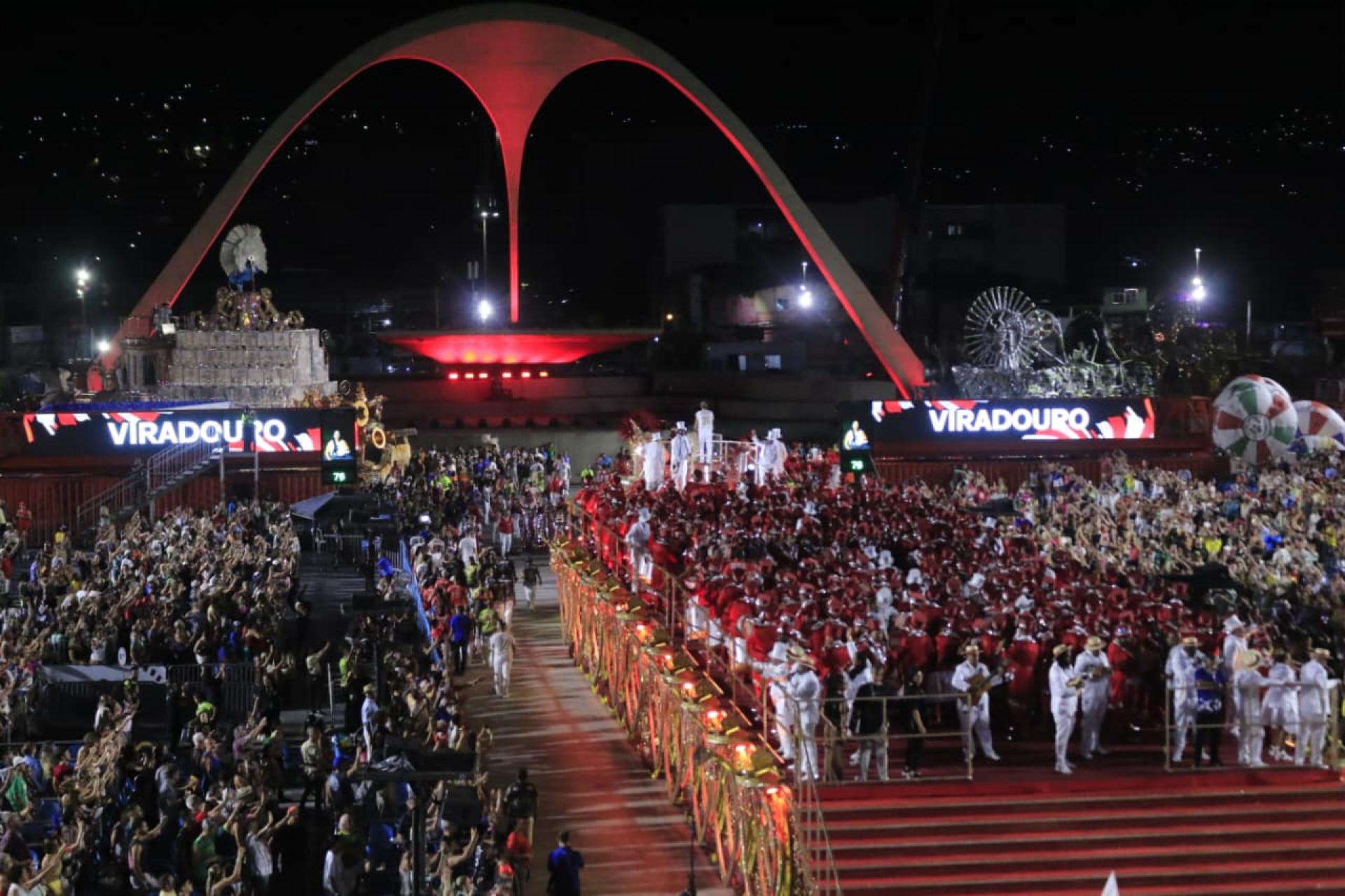 Viradouro fez apresentação praticamente perfeita - Carlos Elias/Agência O Dia