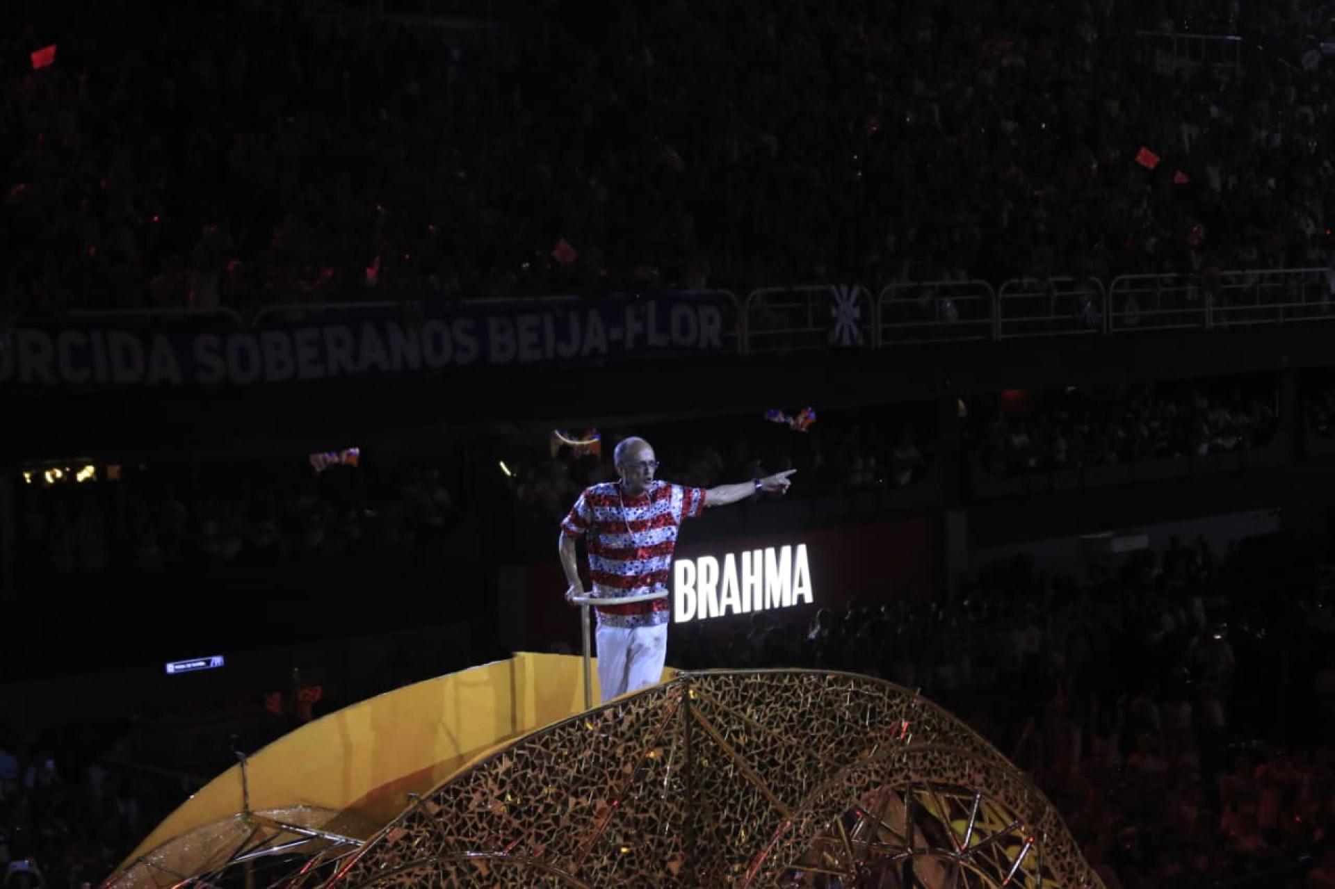Viradouro fez homenagem a Ciça, mestre de bateria - Carlos Elias/Agência O Dia