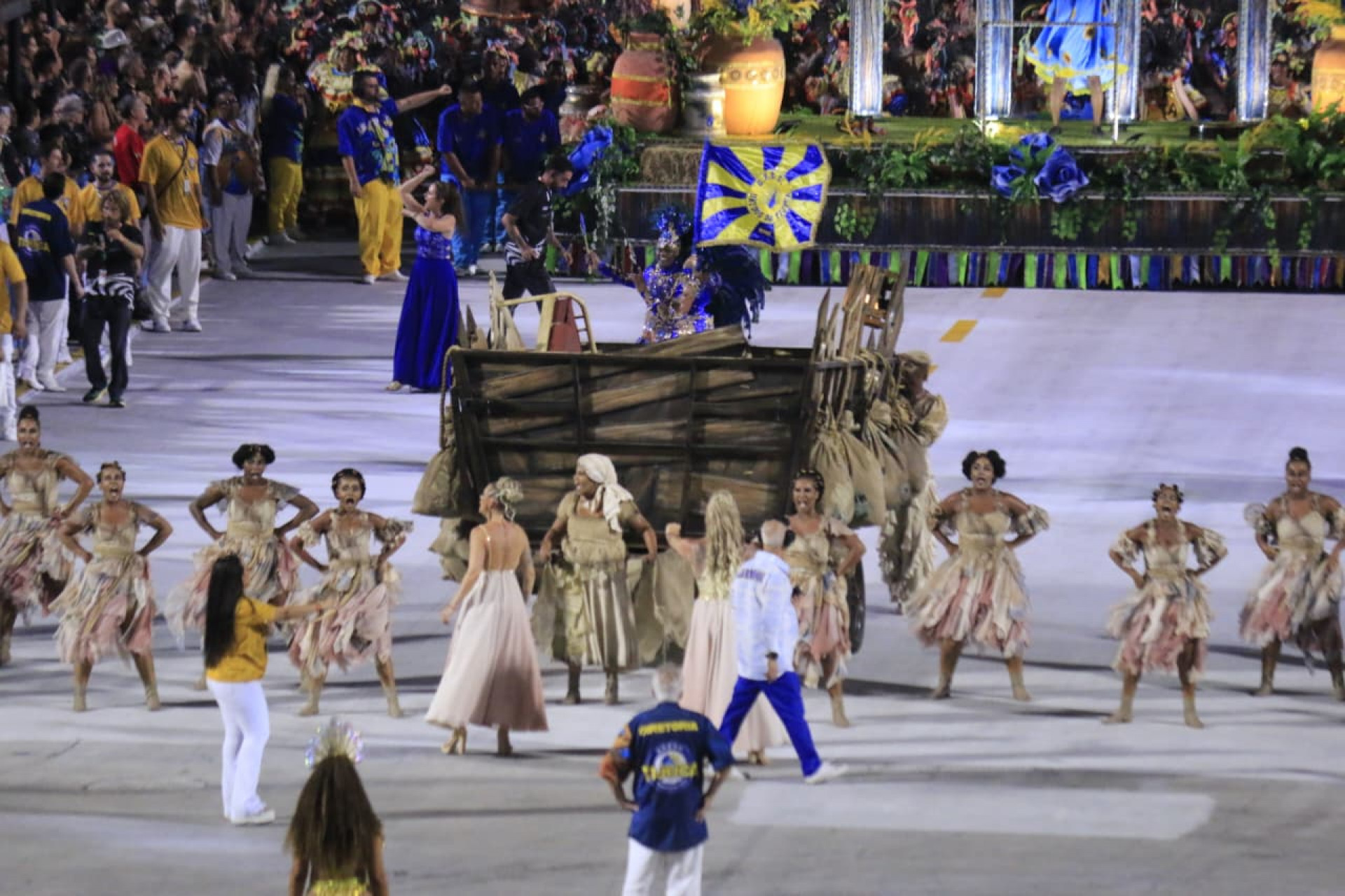 Tijuca encerrou o segundo dia de desfiles do Grupo Especial - Carlos Elias/Agência O Dia