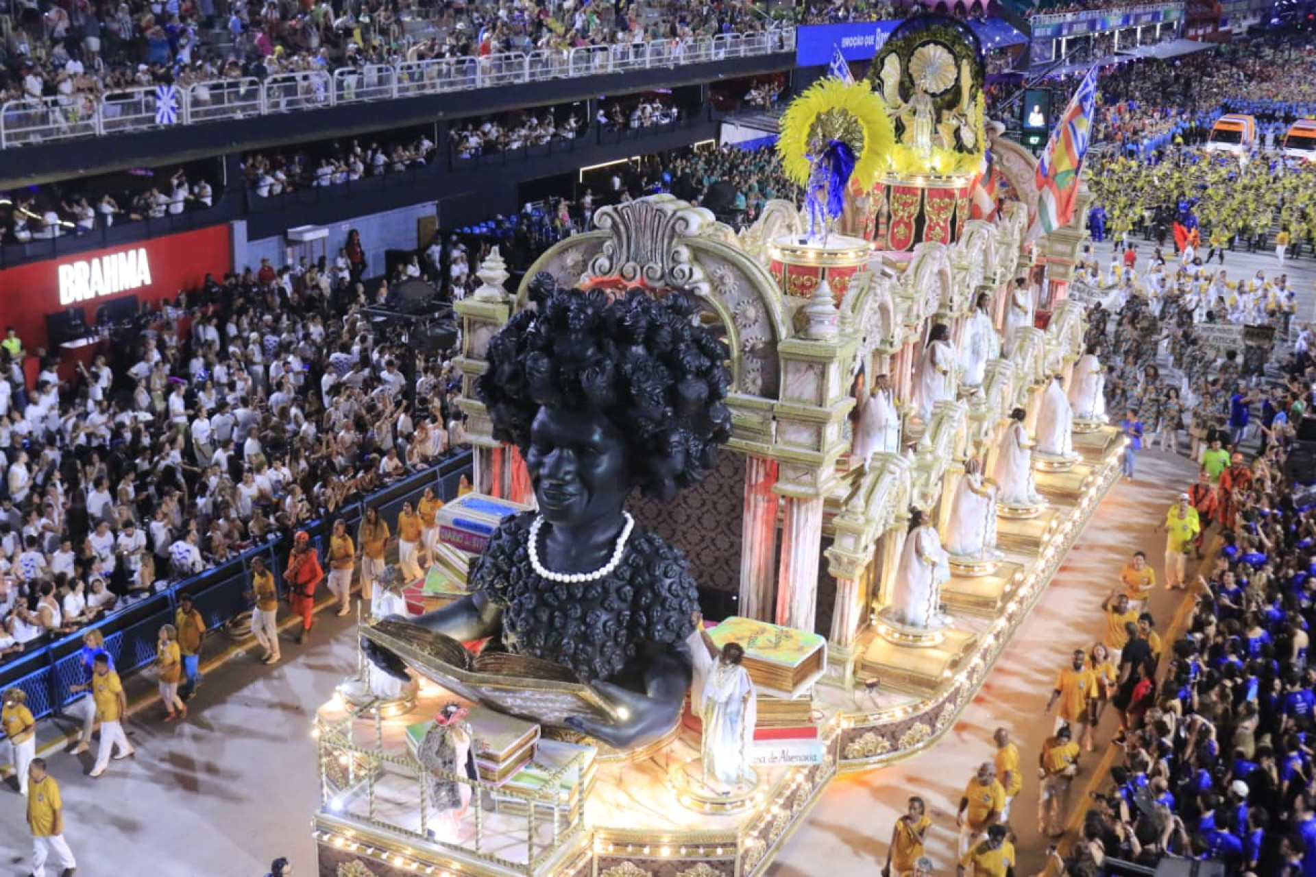 Desfile da Unidos da Tijuca em homenagem a Carolina de Jesus - Carlos Elias/Agência O Dia