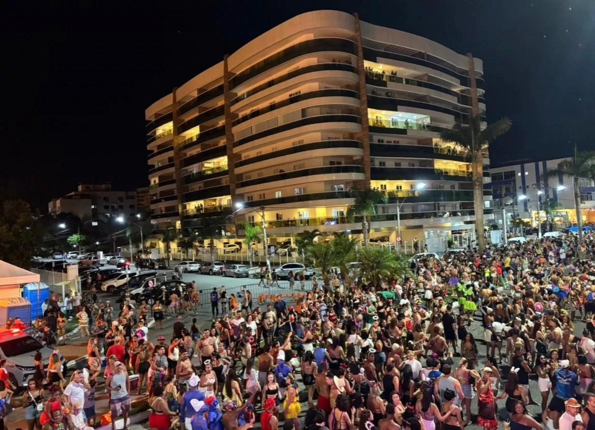 Bloco das Piranhas arrasta 150 mil foliões  - Ascom