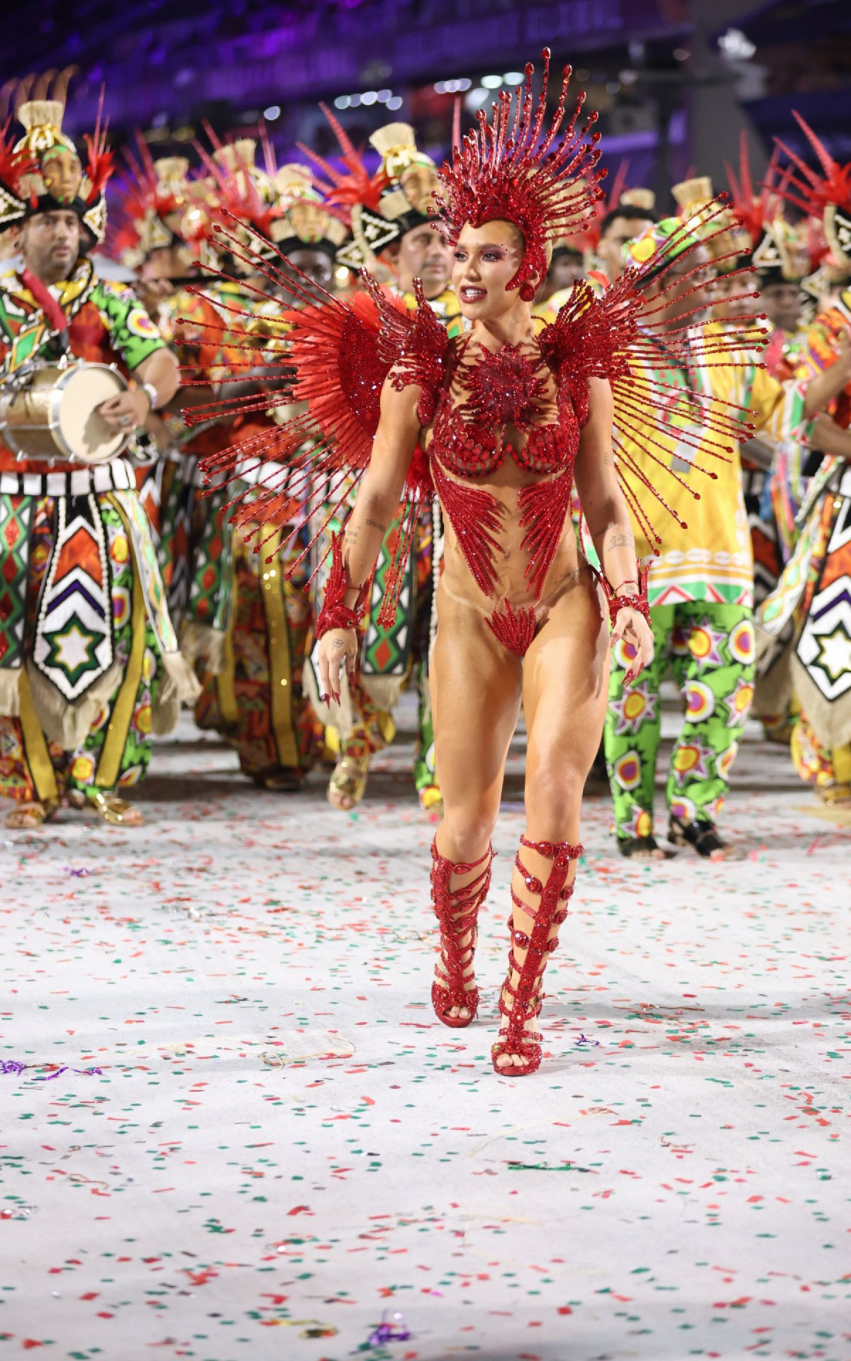 Virginia Fonseca é rainha de bateria da Grande Rio