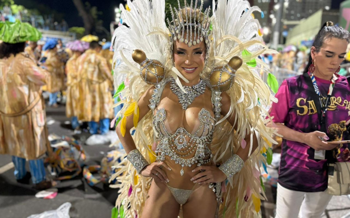 Gabi Martins Realiza Sonho e Incendeia a Sapucaí: Musa Revela Segredos!