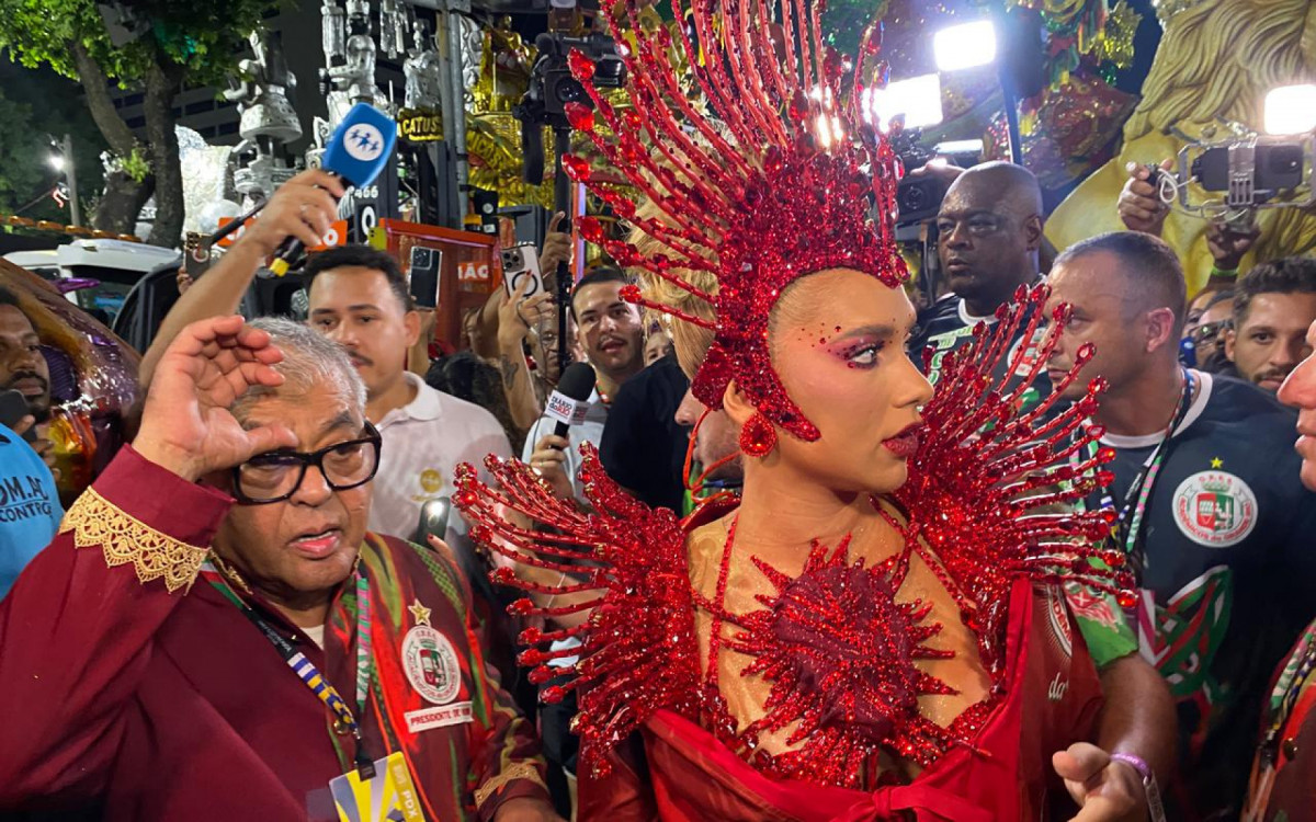 Virginia Fonseca confessa ter se assustado com abordagem na Sapuca&iacute;