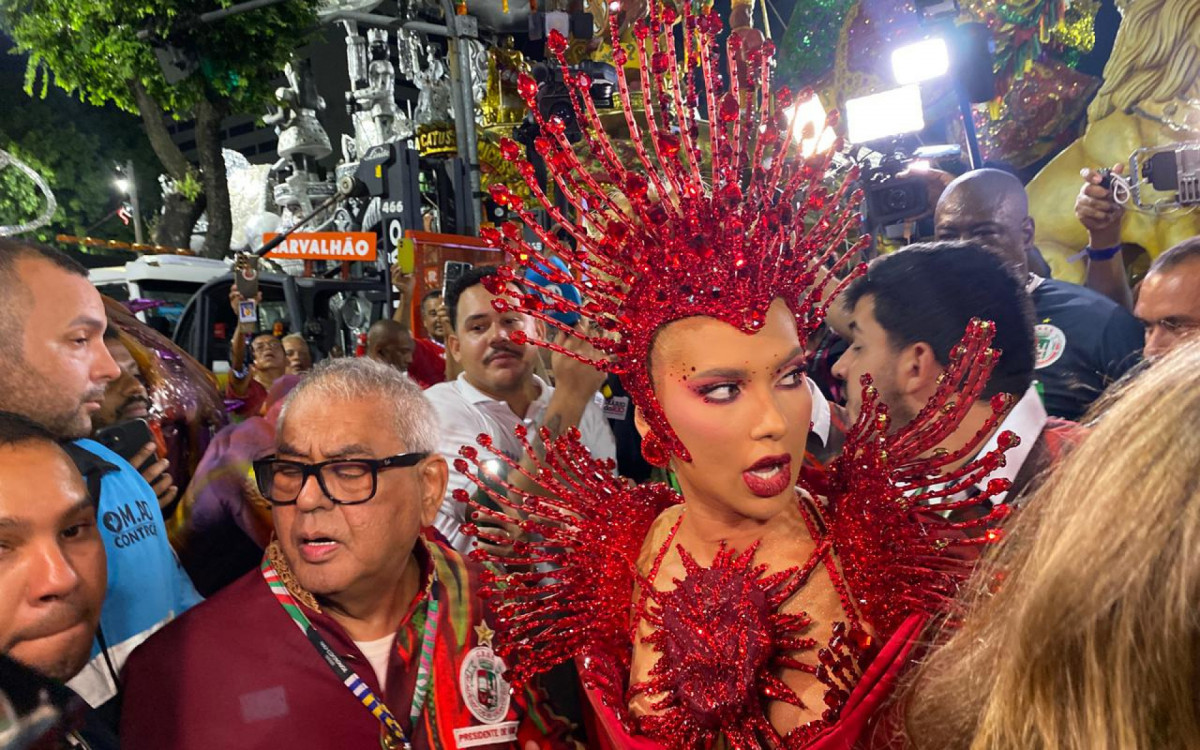 Virginia Fonseca confessa ter se assustado com abordagem na Sapuca&iacute;