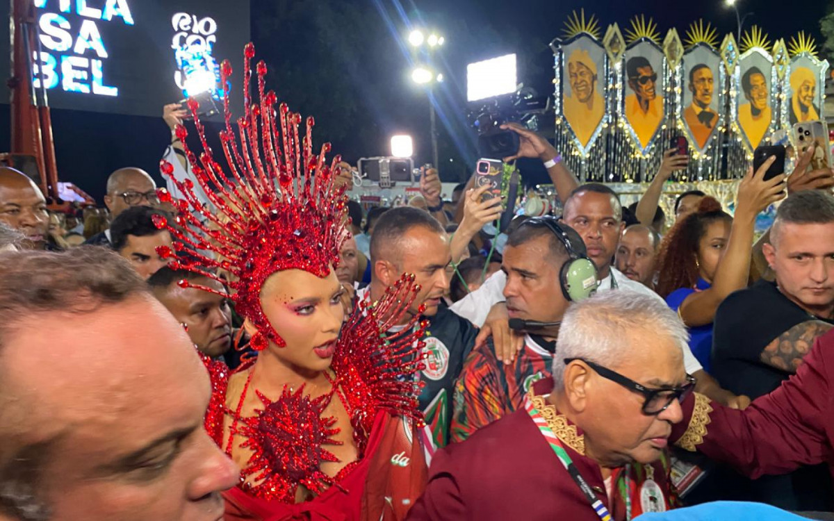 Virginia Fonseca na concentra&ccedil;&atilde;o da Sapuca&iacute;
