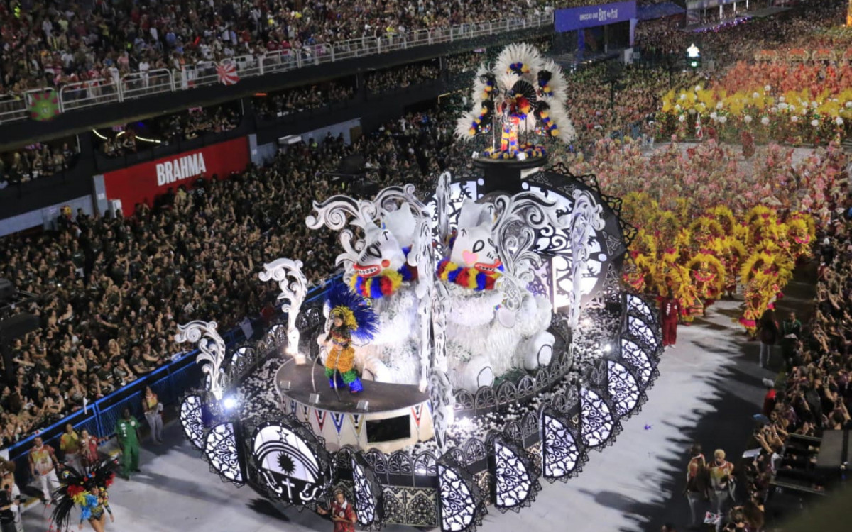 Antônio Gonzaga fez sua estreia como carnavalesco do Salgueiro