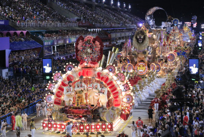 Paes sugere aumentar desfiles do Grupo Especial com três escolas convidadas