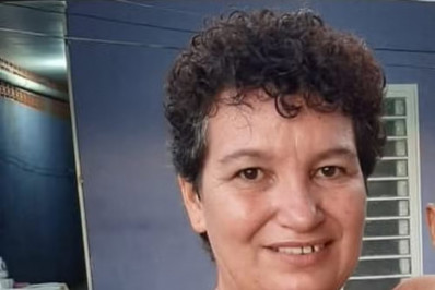 Professora é morta a tiros na calçada de casa em Cuiabá