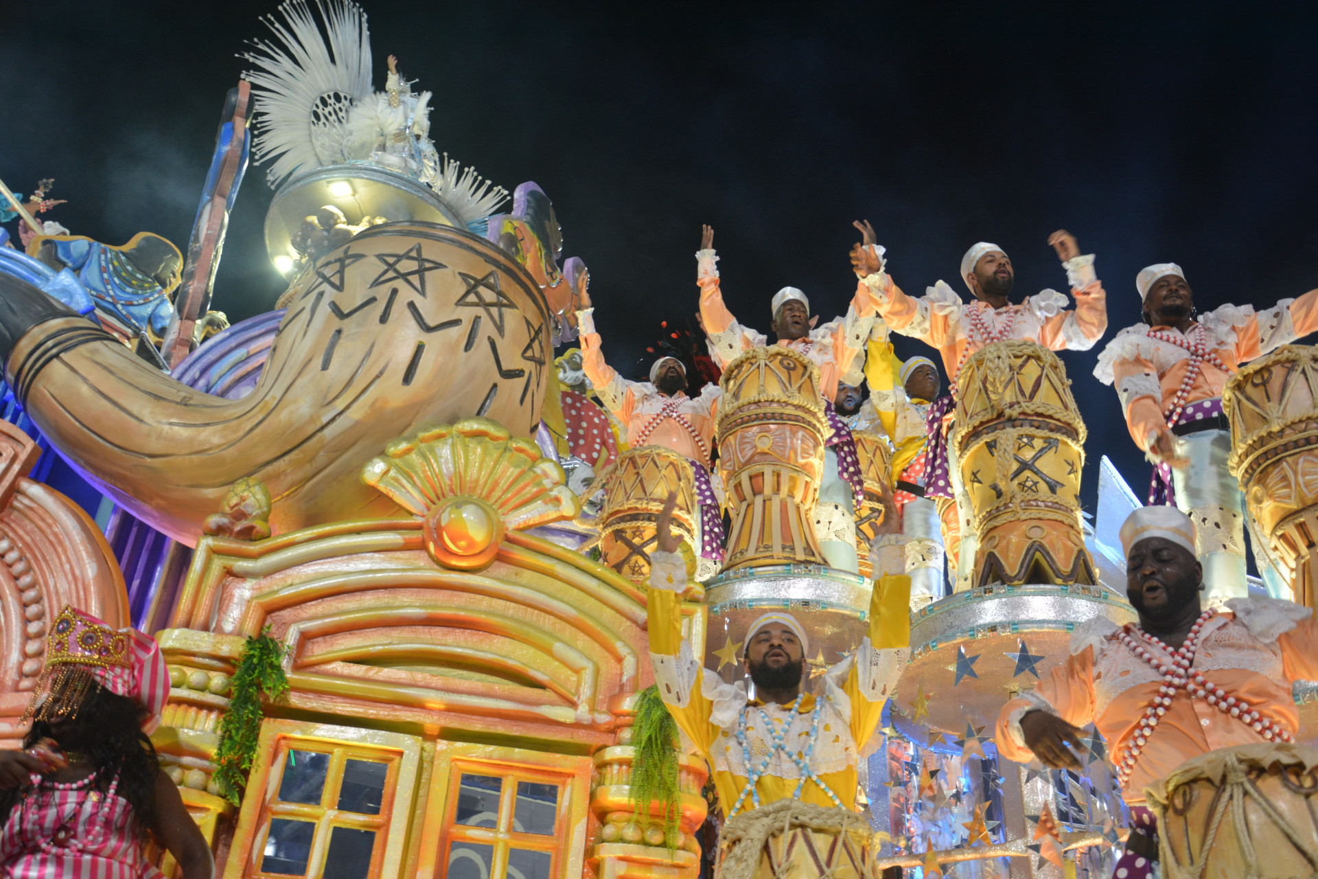 Unidos de Vila Isabel fez desfile grandioso na Sapucaí - Clara Radovicz | Riotur