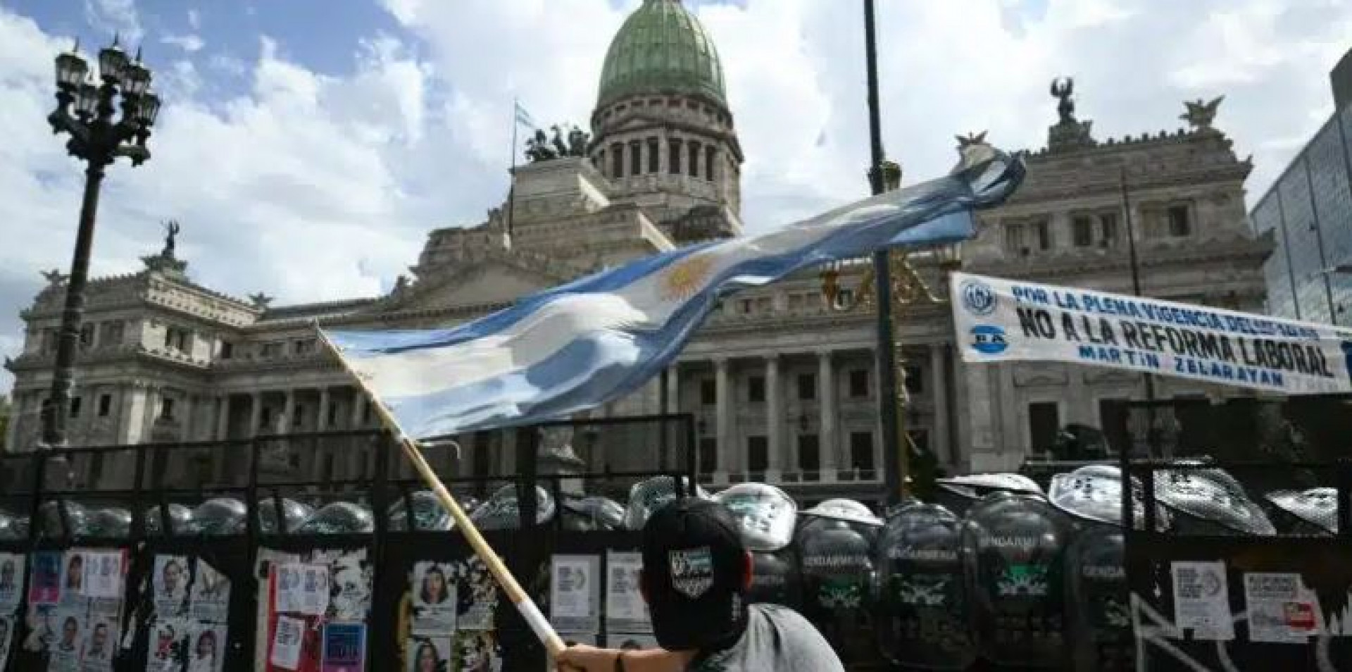 Lan&uacute;s e Flamengo corre risco de n&atilde;o acontecer devido a convoca&ccedil;&atilde;o para greve geral na Argentina - LUIS ROBAYO