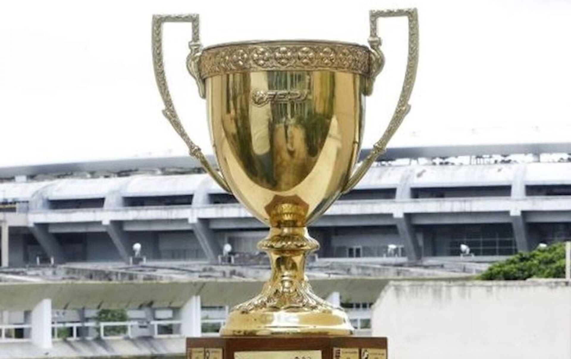 Ferj define datas, locais e hor&aacute;rios da semifinal do Carioca