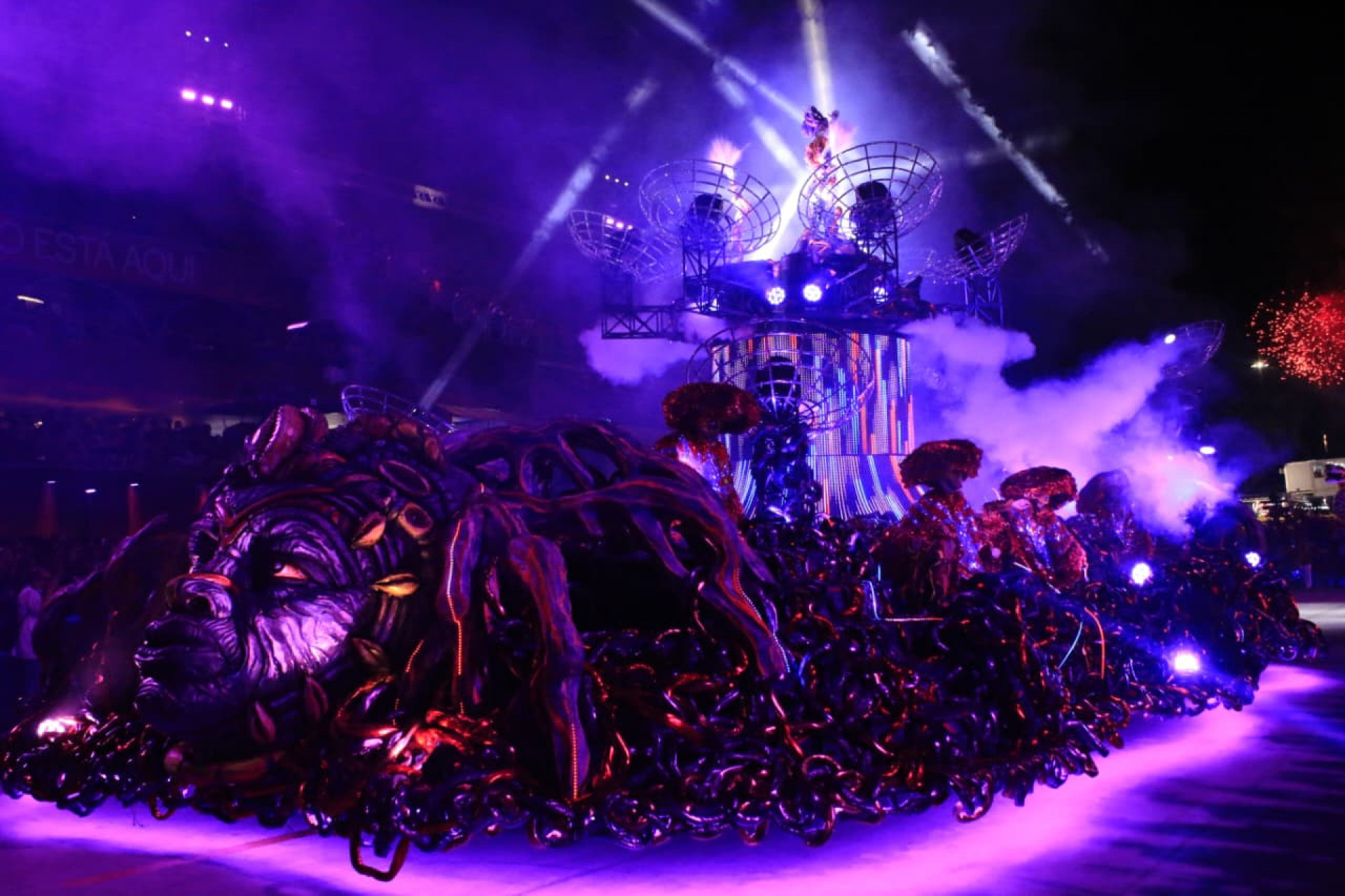 Grande Rio trouxe para a Sapucaí um enredo sobre o 