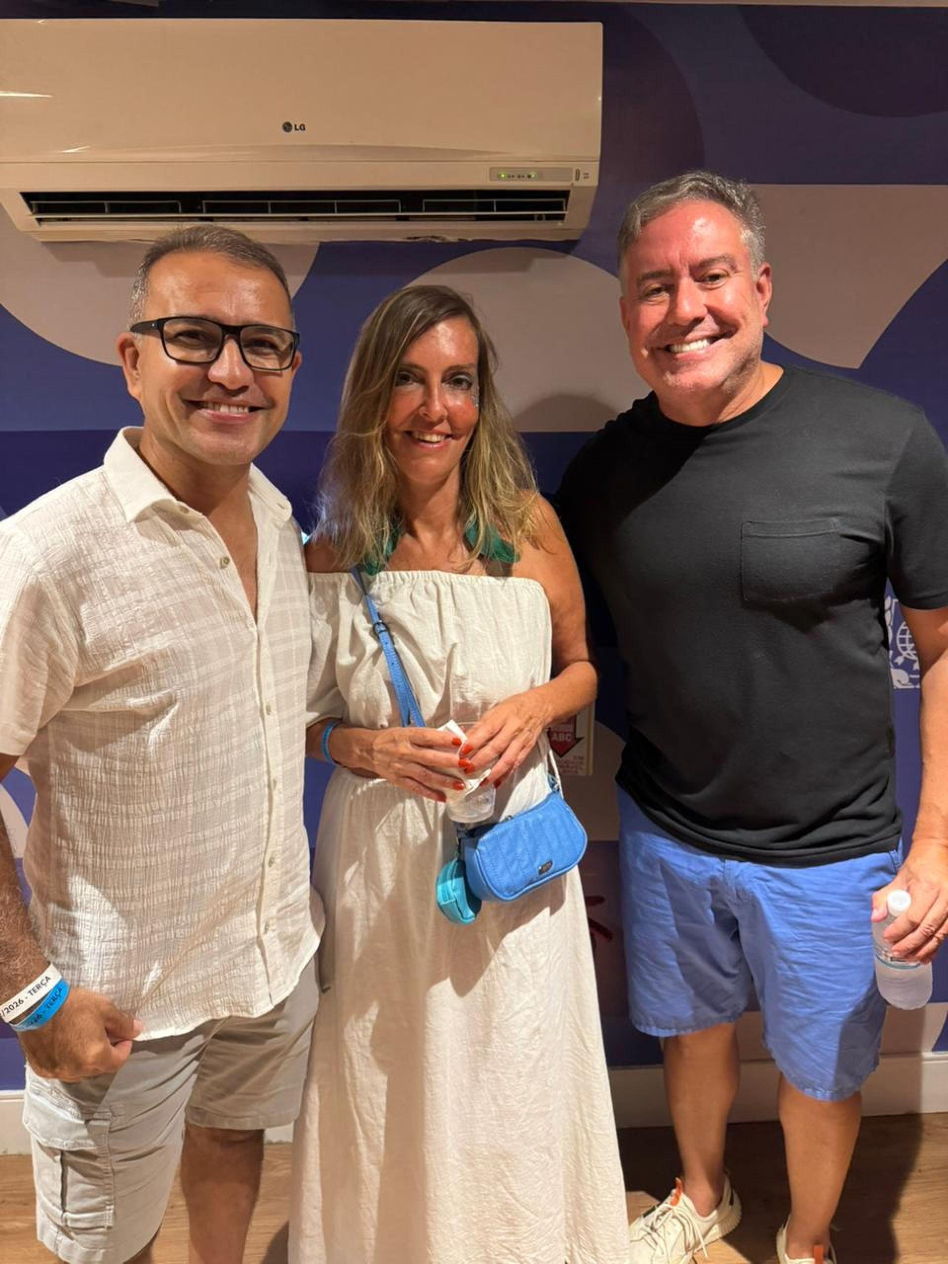 Vantoil Martins, Tatiana Coelho e Diego Silveira - Rede social 