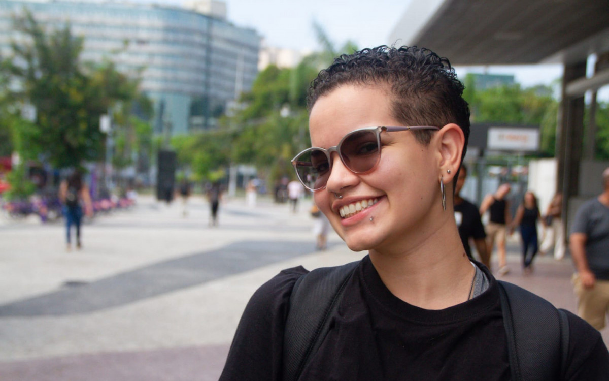 Júlia projeta o futuro da Viradouro com mais títulos