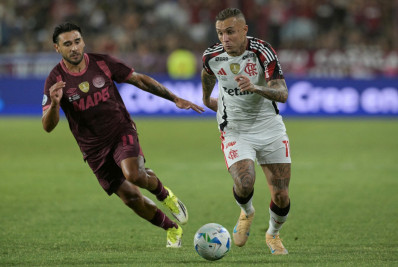 Fora de casa, Flamengo perde para o Lanús e está em desvantagem na Recopa