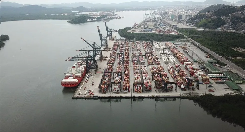 Porto de Santos registra recorde na movimentação de carga em janeiro