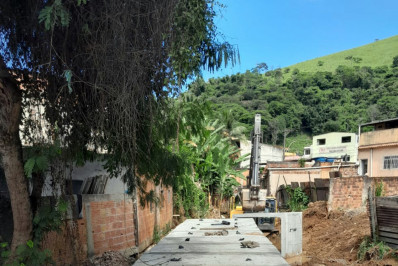 Prefeito Neto visita obras de canalização do Córrego Açude em Volta Redonda