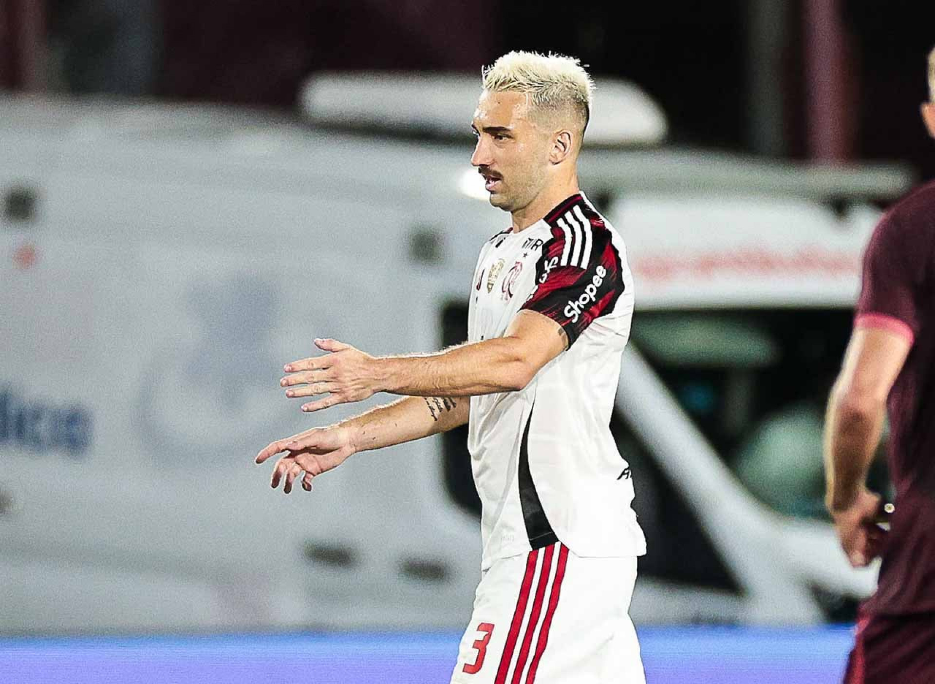 L&eacute;o Ortiz cr&ecirc; em virada do Flamengo contra o Lan&uacute;s