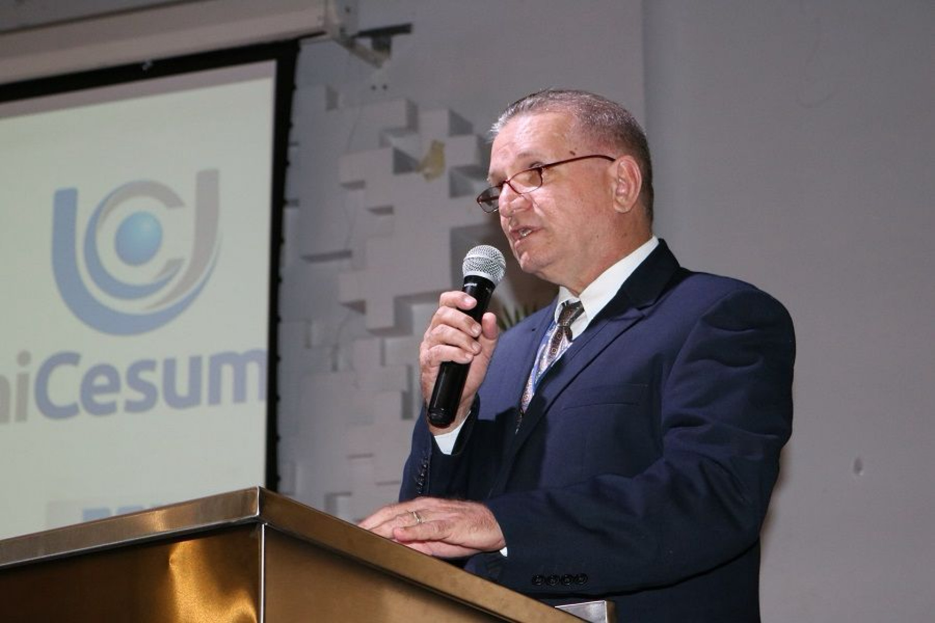 Claudio Rodrigues, de Engenharia Civil de Maring&aacute; - Arquivo pessoal