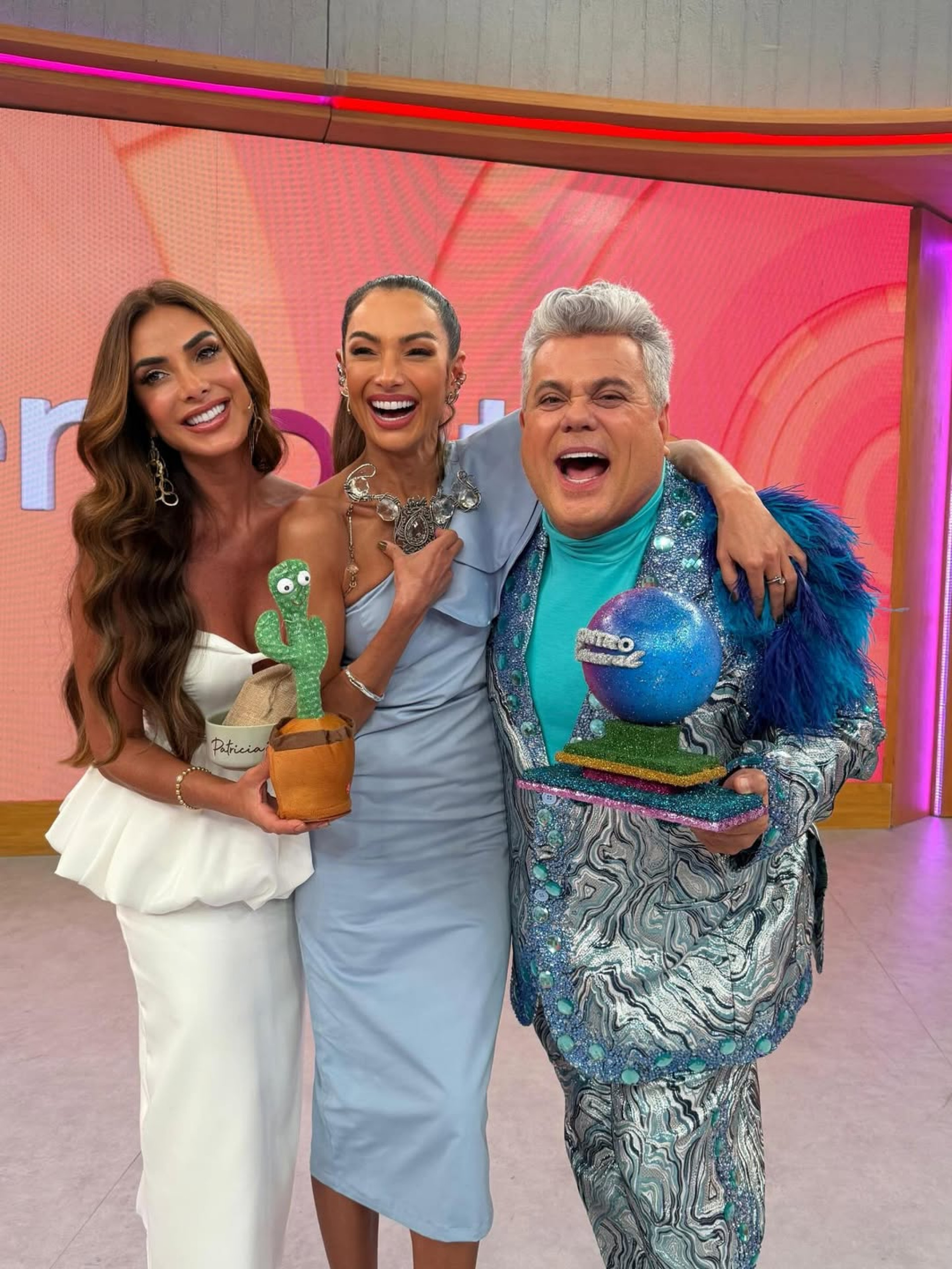 Patrícia Poeta recebe Nicole Bahls e Milton Cunha no 'Encontro', da TV Globo - Reprodução / Instagram