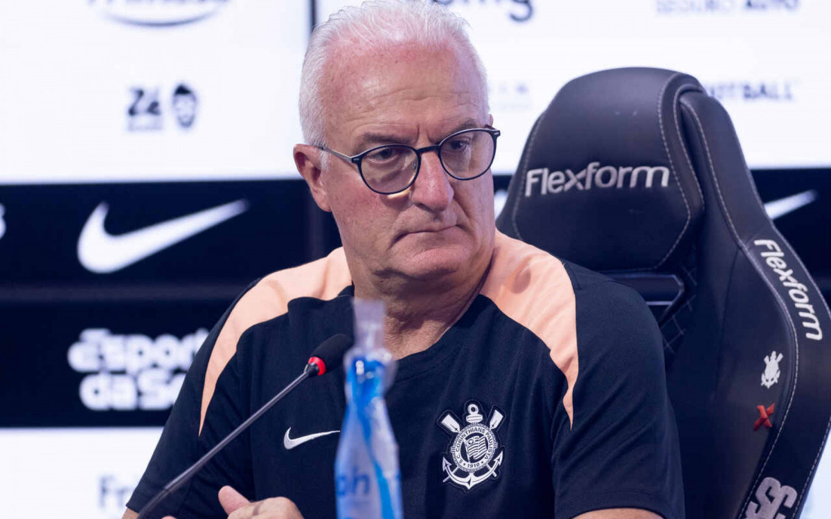 Dorival pede limite de estrangeiros no Brasil e alerta para risco de “pre&ccedil;o alto”