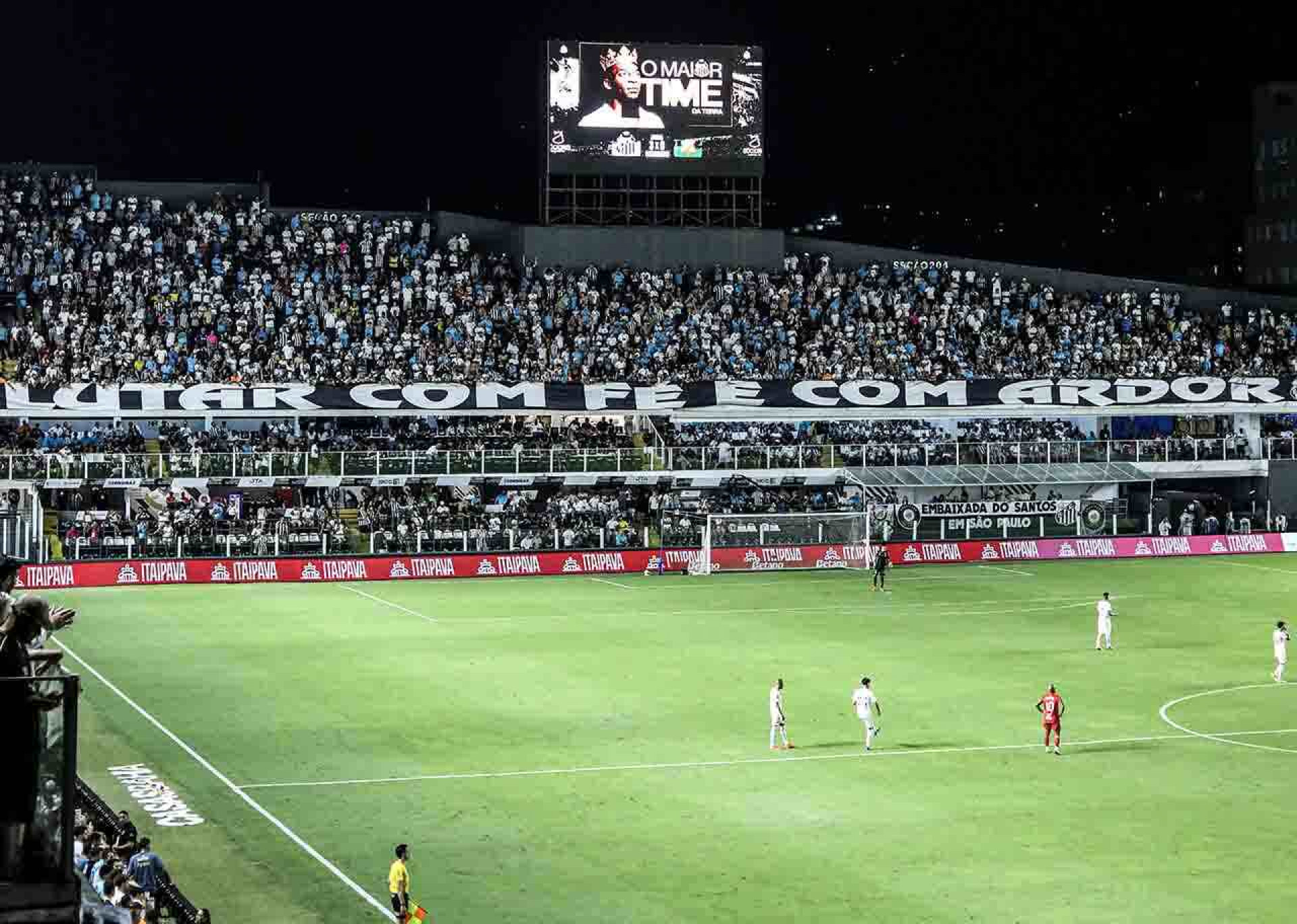 Santos termina a primeira fase do Paulist&atilde;o com p&uacute;blico maior que o Palmeiras