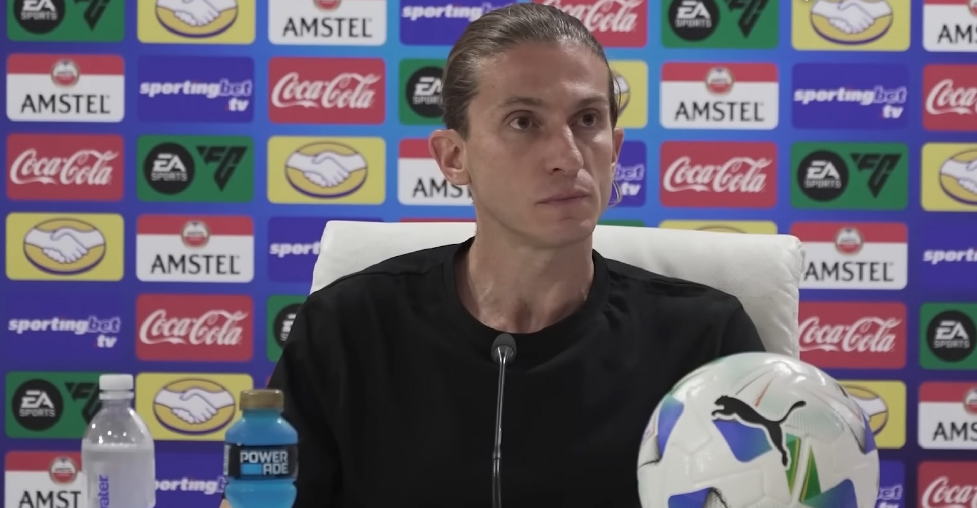 Filipe Luís, em entrevista coletiva após derrota para o Lanús nesta quinta-feira (19) - Reprodução / YouTube