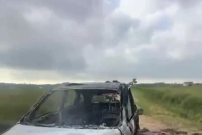 Veículo é localizado incendiado em loteamento no Maria Joaquina, em Cabo Frio