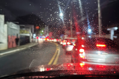 Frente fria muda o tempo e Defesa Civil alerta para risco de chuva forte em Macaé
