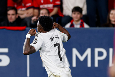 Vini Jr marca, mas Real Madrid perde pelo Campeonato Espanhol
