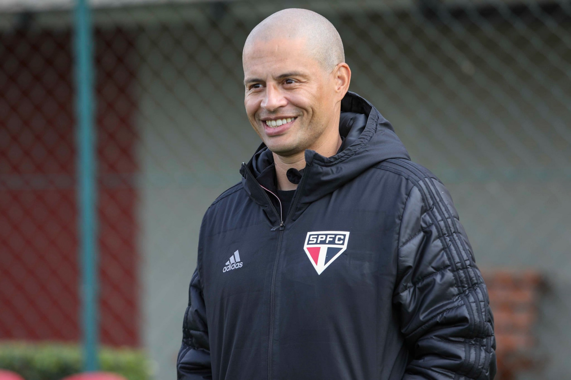 Alex, ex-jogador de Palmeiras e Cruzeiro, assume o Athletic