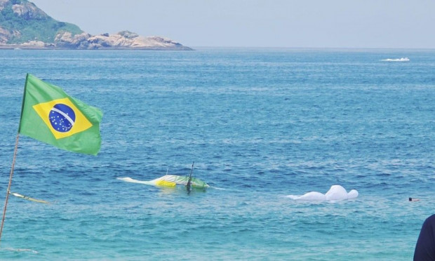 Queda de asa-delta mata instrutor e turista na Zona Sul